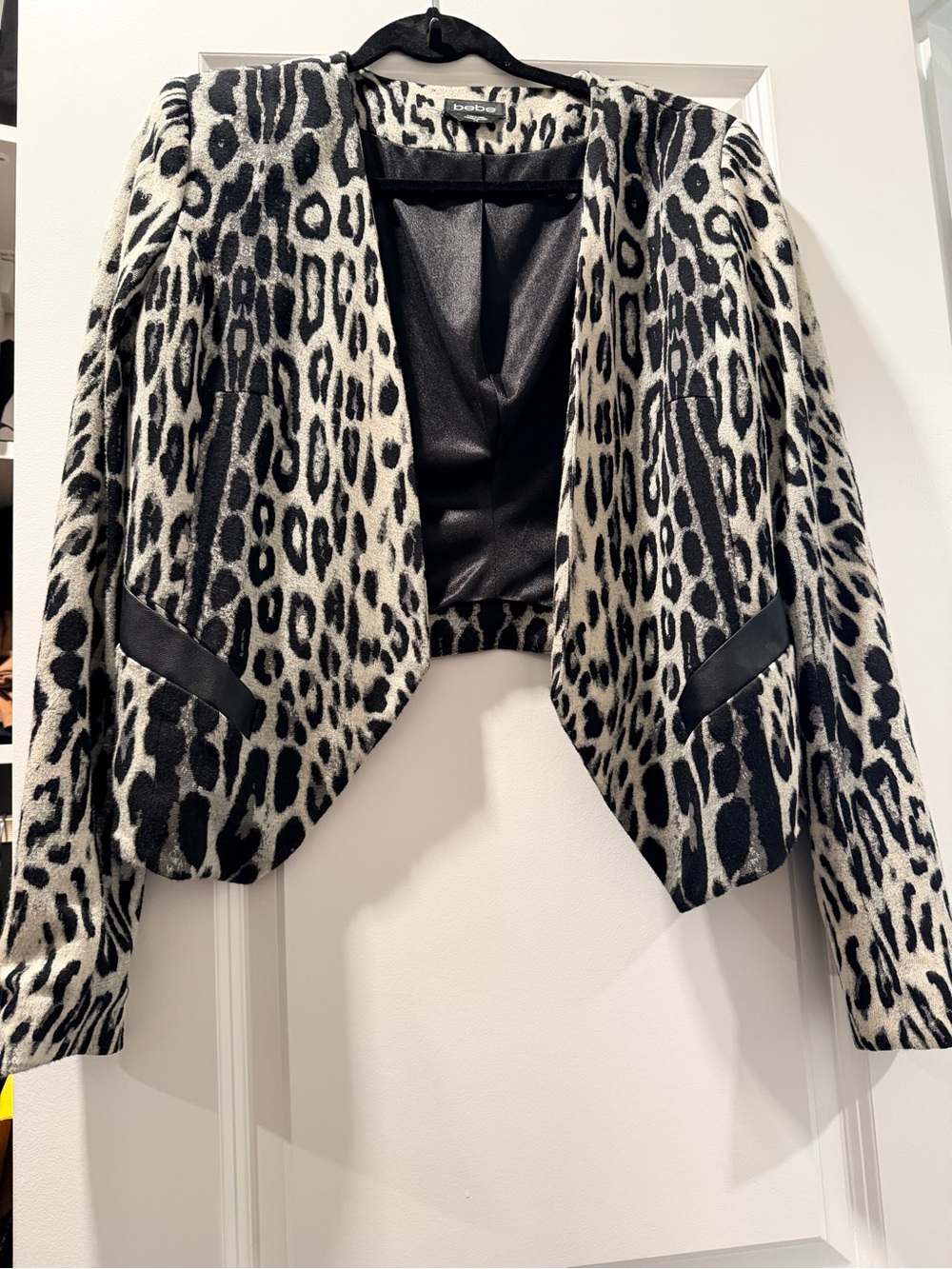 bebe Black & White Leopard-Print Cropped Blazer